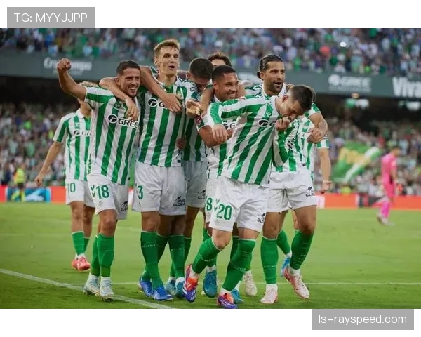 瓦伦西亚1-1战平皇家贝蒂斯，双方门将均贡献神扑