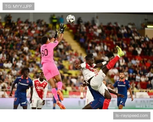 蒙彼利埃绝平斯特拉斯堡,教练指出最后时刻防守混乱源于盯人向区域转换失误 蒙彼利埃绝平斯特拉斯堡,教练指出最后时刻防守混乱源于盯人向区域转换失误